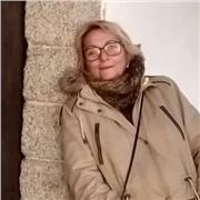 Donaria classes a nens amb dificultats, adults